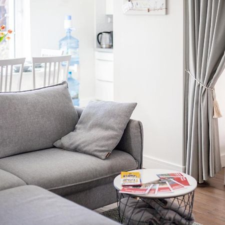 3 Bedroom Apartment 24H Self Check In, Free Parking, Ac, Fireplace Vilnius Bagian luar foto