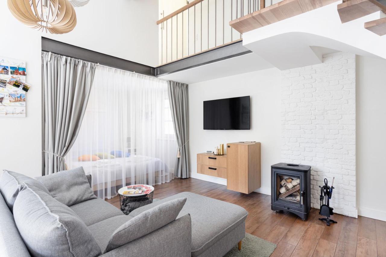 3 Bedroom Apartment 24H Self Check In, Free Parking, Ac, Fireplace Vilnius Bagian luar foto