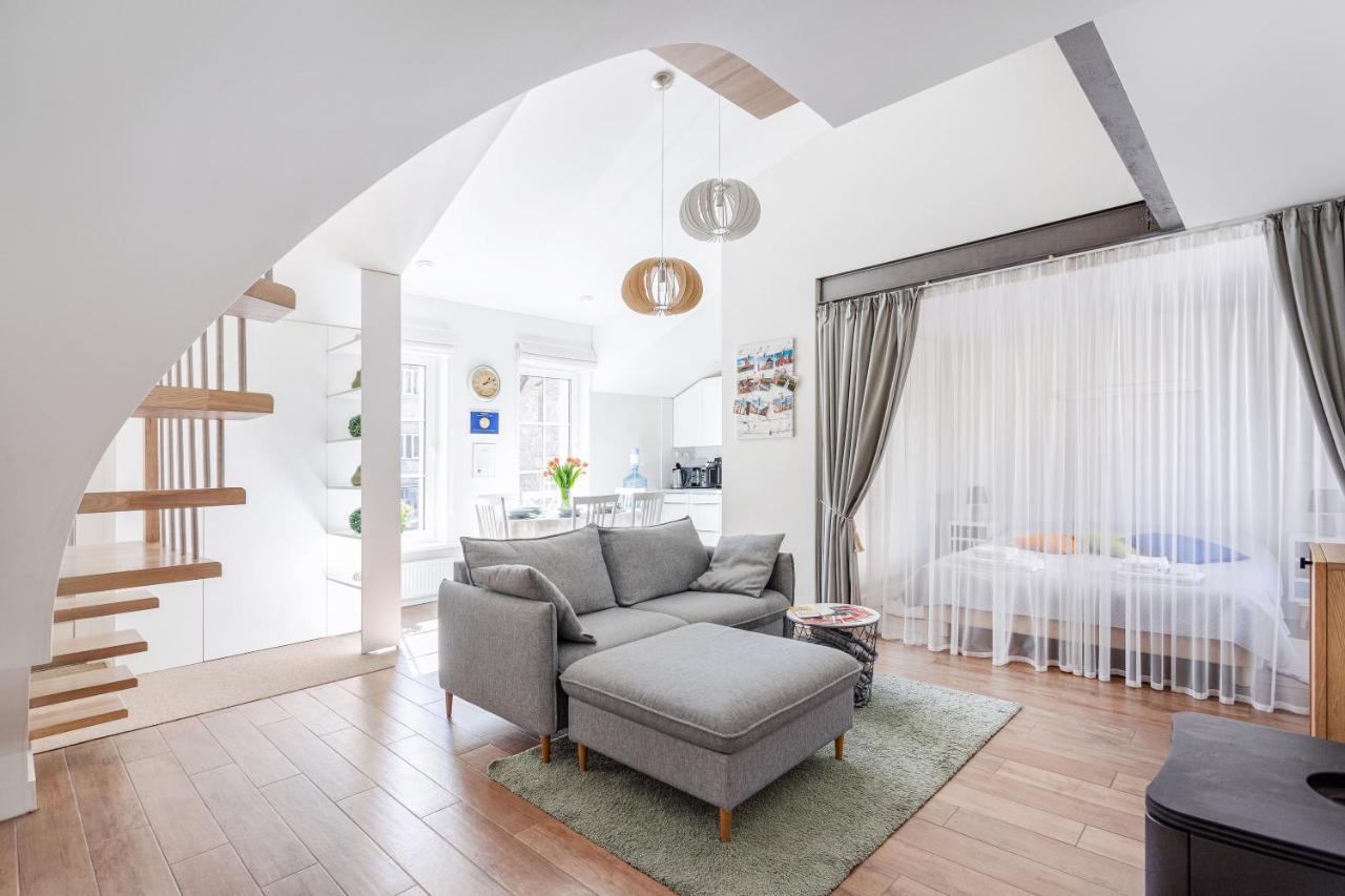 3 Bedroom Apartment 24H Self Check In, Free Parking, Ac, Fireplace Vilnius Bagian luar foto