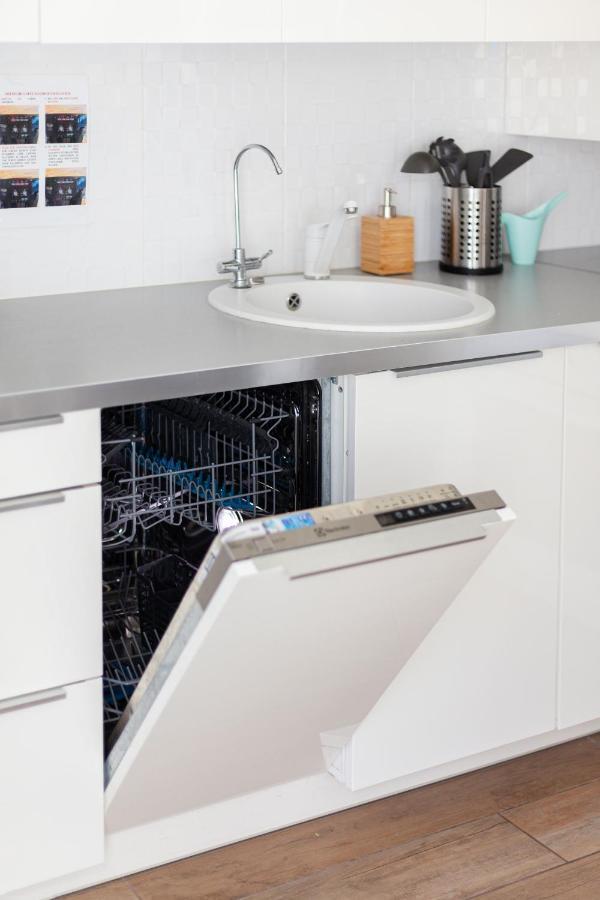 3 Bedroom Apartment 24H Self Check In, Free Parking, Ac, Fireplace Vilnius Bagian luar foto