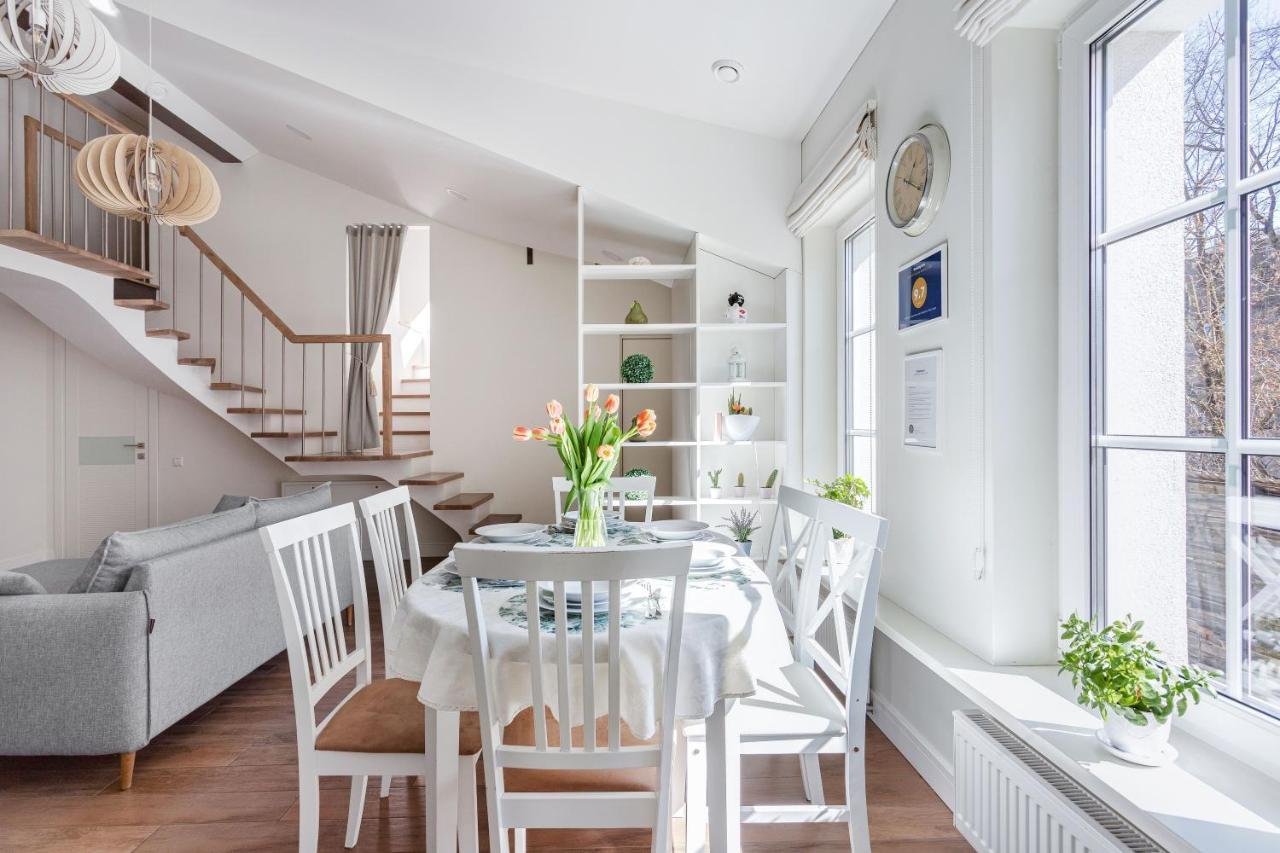 3 Bedroom Apartment 24H Self Check In, Free Parking, Ac, Fireplace Vilnius Bagian luar foto