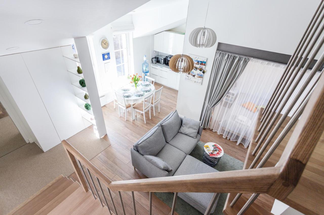 3 Bedroom Apartment 24H Self Check In, Free Parking, Ac, Fireplace Vilnius Bagian luar foto
