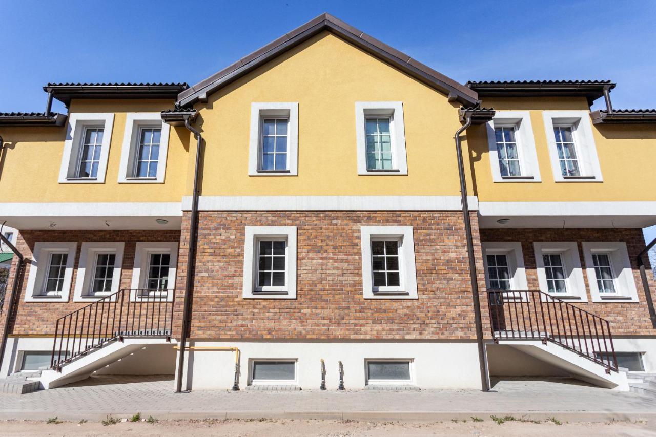 3 Bedroom Apartment 24H Self Check In, Free Parking, Ac, Fireplace Vilnius Bagian luar foto
