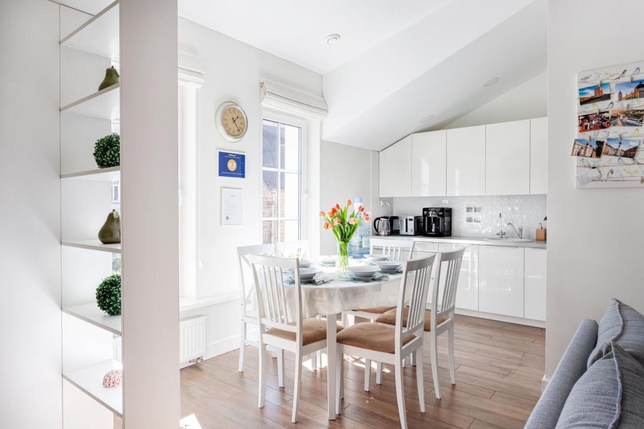 3 Bedroom Apartment 24H Self Check In, Free Parking, Ac, Fireplace Vilnius Bagian luar foto